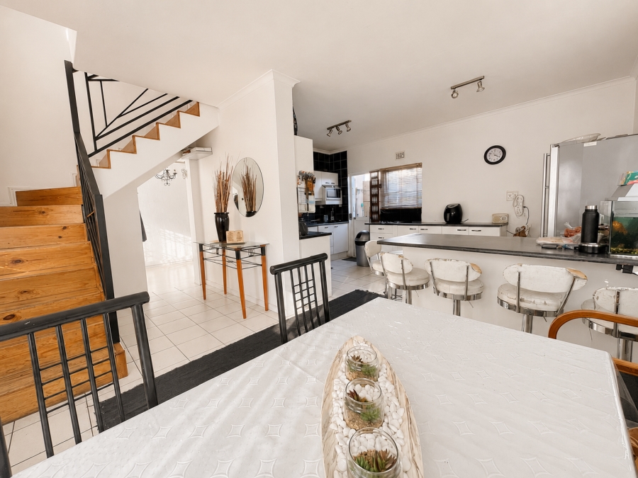 3 Bedroom Property for Sale in Kensington Western Cape